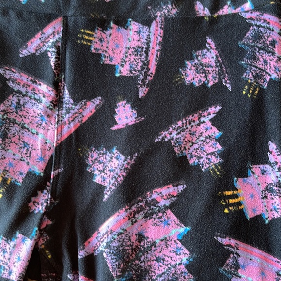 Rare LulaRoe Birthday Cake Leggings OS - Picture 2 of 2